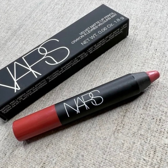 ⭐️3 for $20⭐️ NARS Velvet Matte Lip Pencil Mini - Picture 2 of 6
